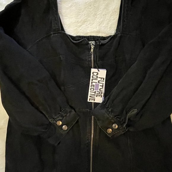 Future Collective Dress - Picture 5 of 11